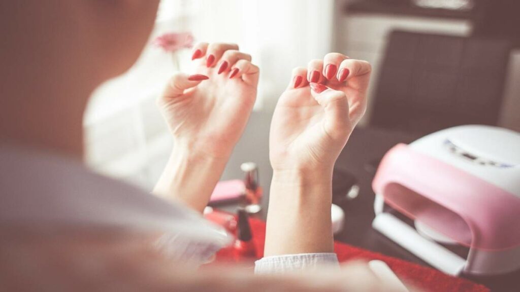 How To Remove Nail Polish Without Remover